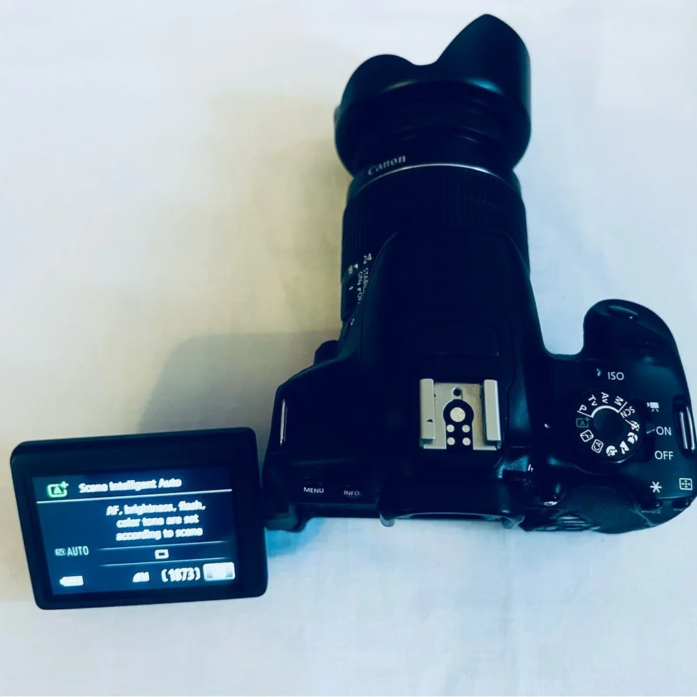 Canon EOS Rebel T5i 18.0MP Digital DSLR Camera Mint Conditions Great Working
